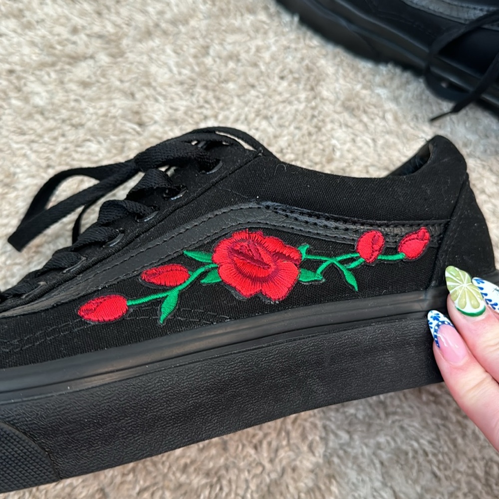 Customized Rose Vans - Picture 5 of 6